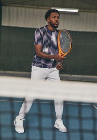 EA7 Emporio Armani TENNIS PRO TEE GRAPHIC - Camiseta deportiva - fancy violet