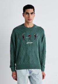 Hollister Co. Boxy Golf Graphic Crew Sweater - Vesta - sea moss ground