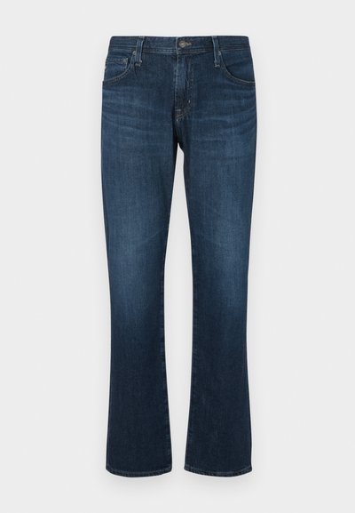 Temno modri džins hlače s ravnim krojem, petimi žepi in kovinskim gumbom za zapiranje. Gladka tekstura s subtilnim bledikom.