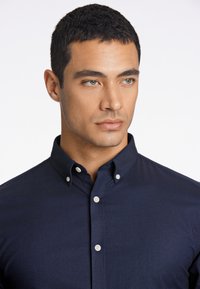 Lindbergh SUPERFLEX  - Camicia - naval mix