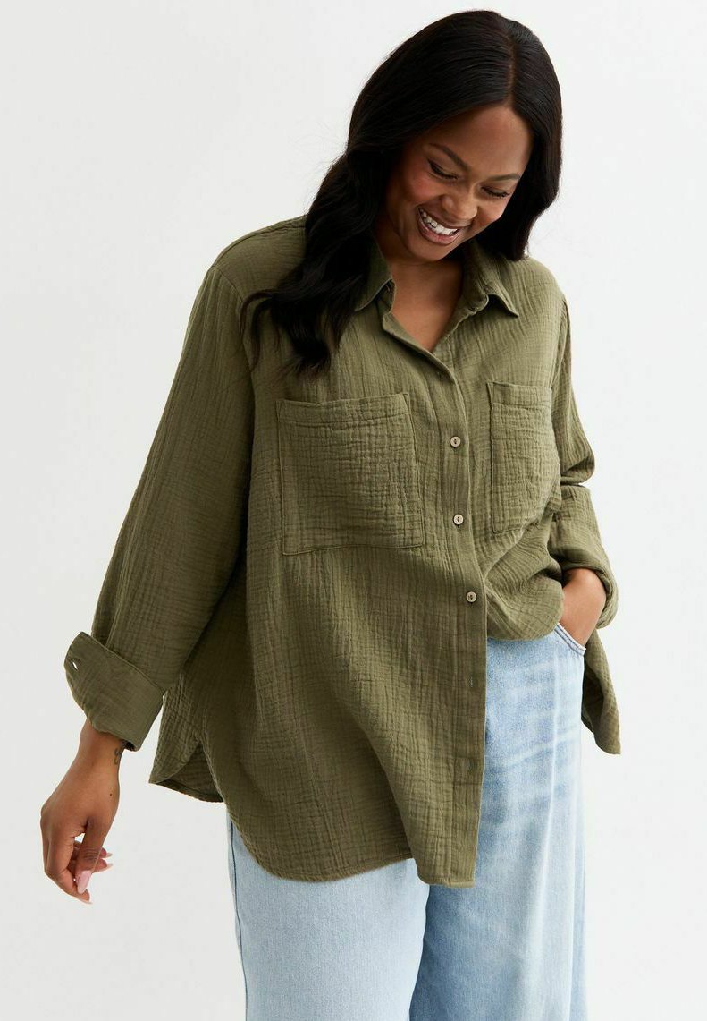 New Look Curves CURVES CRINKLED TEXTURE - Camicia - khaki