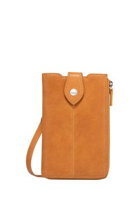 Portafoglio in pelle color tan con chiusura a pattina, dotato di un logo circolare in argento e una zip laterale. Forma rettangolare slim con un cinturino da polso.