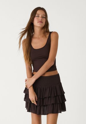 Top - dark brown