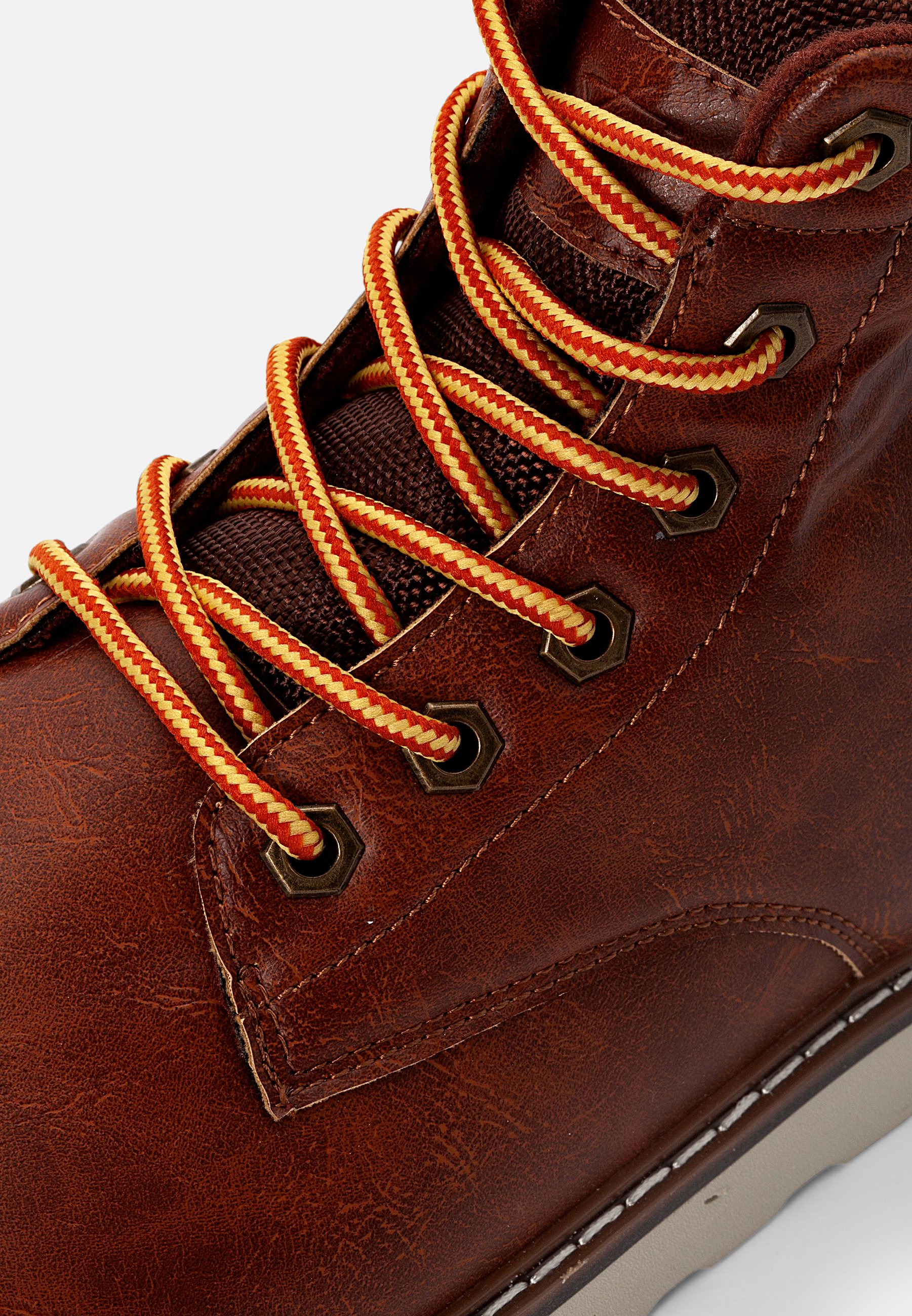 your turn stivaletti stringati