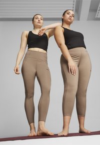 Puma STUDIO ULTRABARE 7/8 TREND  - Leggingek - totally taupe