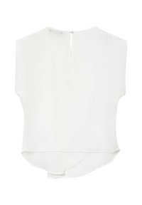 Blouse blanche à manches courtes avec un col montant et une fermeture à boutons au dos. Présente un ourlet arrondi et un tissu doux et léger.