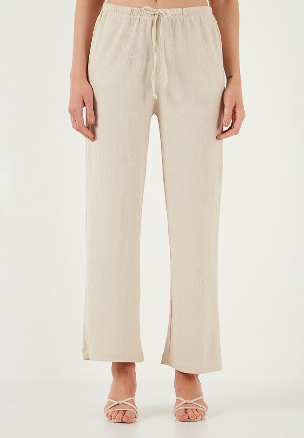 REGULAR FIT - Stoffhose - stone