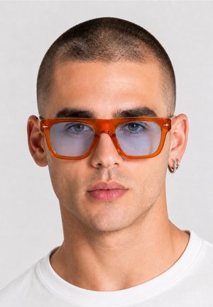 Gianni Kavanagh, GIANNI KAVANAGH SUNGLASSES | MEN ORANGE ZAYRO SUNGLASSES - Occhiali da sole - orange