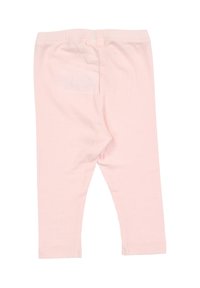 Světle růžové legíny vyrobené z měkké, žebrované tkaniny. Mají elastický pas a těsné otvory pro nohy. Žádné vzory ani akcenty nejsou viditelné.