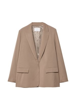 Blazer beige a righe con rever a punta, due tasche anteriori e una fodera liscia. Presenta una forma sartoriale e una vestibilità rilassata.