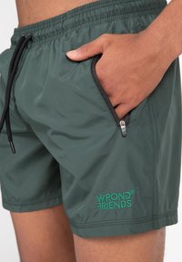 Wrong Friends CORFU - Shorts - green