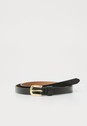 Curea din piele neagră cu o textură netedă, având o cataramă metalică cu nuanță aurie și un căptușeală din piele maro. Marcaj cu brandingul "Marc O'Polo".