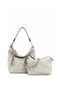 Sac d'épaule en tissu gris avec un design souple, un accent de pompon et un petit sac détachable ; présente une texture lisse et des sangles noires contrastantes.