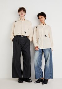 Sister Jane PENNY APPLIQUE UNISEX - Blus - cream