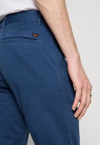BOSS SLIM - Pantaloni chino - dark blue fourteen