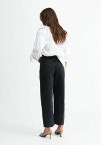 New Look ANKLE GRAZER BARREL LEG - Jeans a sigaretta - black
