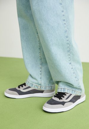 CRUZE TOO CC UNISEX - Zapatillas - drizzle