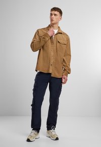 Brandit LONG SLEEVE - Camicia - camel