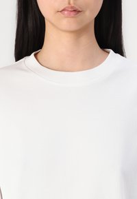 Gina Tricot BASIC LONG SLEEVE TEE - Long sleeved top - white