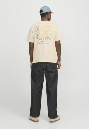 T-shirt print - antique white
