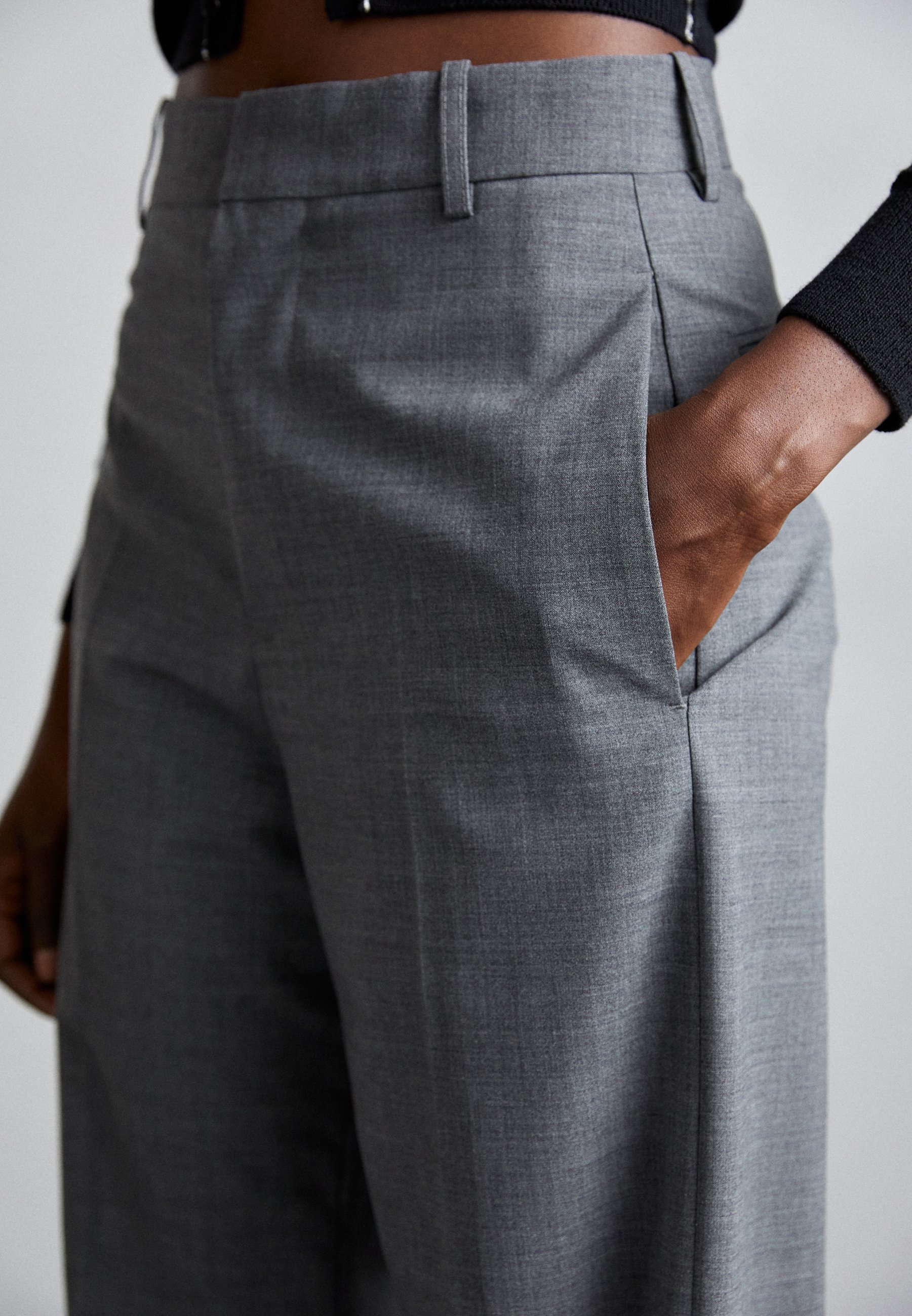 パンツ MM6 MAISON MARGIELA Dark Grey Stretch Twill Pant MM6 Maison Margiela PANTS - Trousers - grey melange/grey