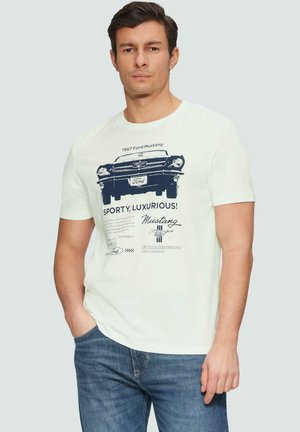 - T-shirt z nadrukiem