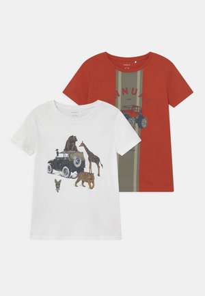NMMBERTIL 2 PACK - T-shirt print - ketchup/bright white
