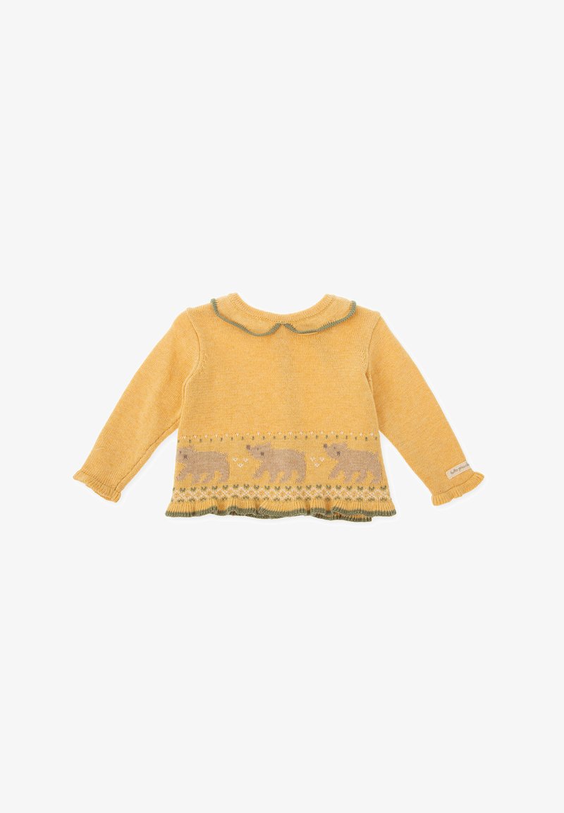 Suéter amarillo de punto con mangas largas, cuello redondo y dobladillo rizado. Presenta un patrón de oso con acentos en marrón y verde cerca del cuello.