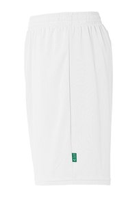 Witte sportshorts van ademend materiaal, met een elastische tailleband en een klein groen logootje aan de zijkant.