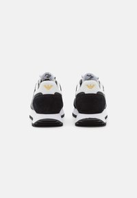 EA7 Emporio Armani VINTAGE UNISEX - Baskets basses - black/white