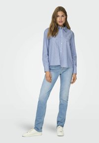 ONLY REGULAR FIT   - Camicia - light blue
