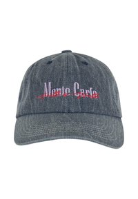 Tamsiai mėlynas džinsinis beisbolo kepuraitė su raudonu ir rožiniu siuvinėtiniu užrašu "Monte Carlo", centrinėje dalyje, su išlenktu kraštu.