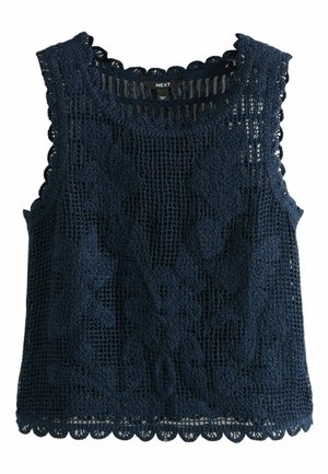 Top croșetat bleumarin fără mâneci, cu modele florale și margini ondulate, etichetat "NEXT" la nivelul gâtului.