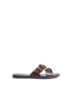 CROSS  - Šľapky - dk brown