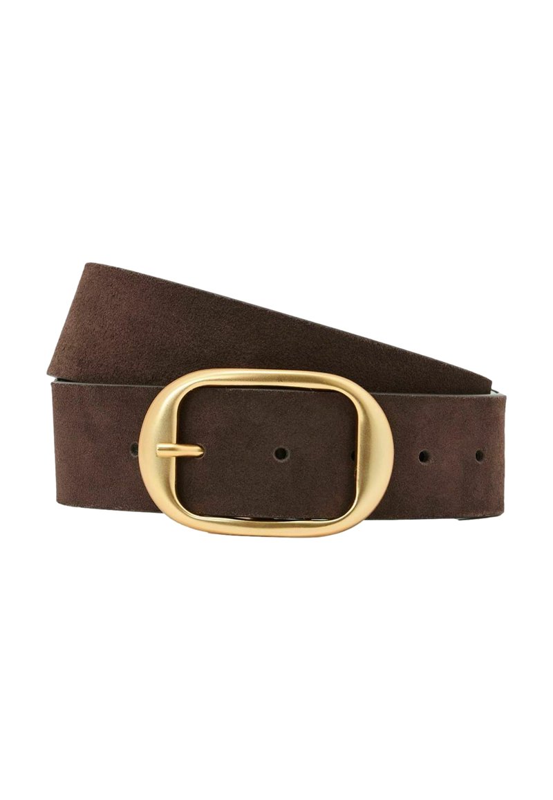Ceinture en daim marron avec une boucle ovale dorée, dotée de plusieurs trous pour l'ajustement et une texture lisse. Design simple et classique.