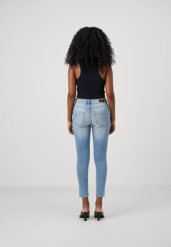 ONLBLUSH PETIT - Jeans Skinny Fit3