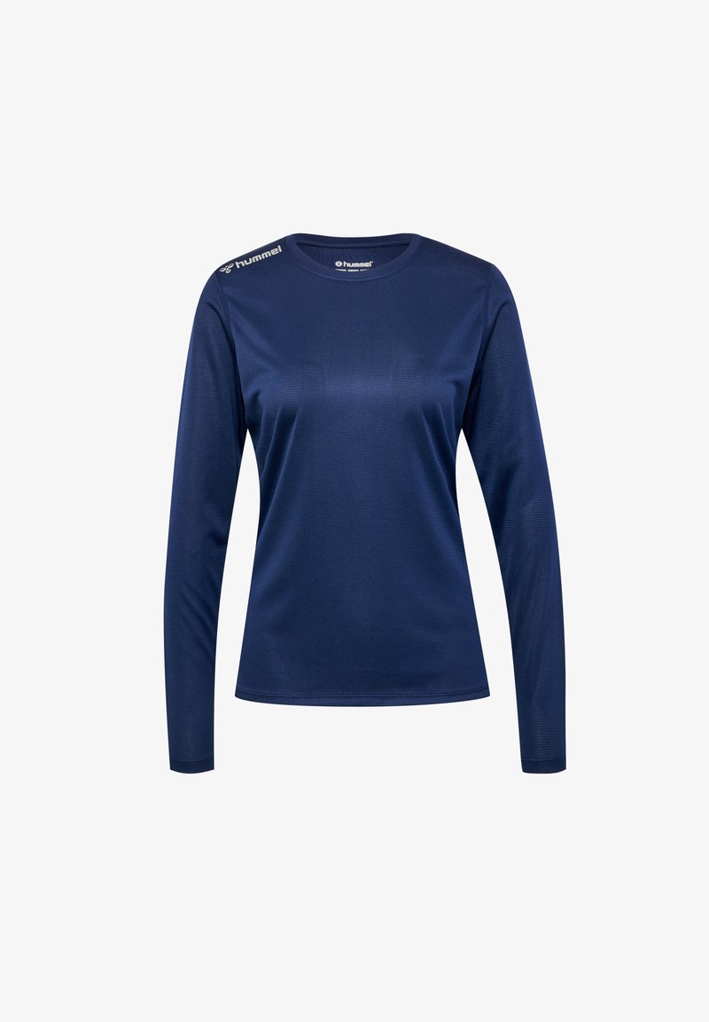 Marineblaue Langarmbluse aus einem glatten, leichten Material; besitzt einen runden Halsausschnitt und ein Markenlogo auf der Schulter.