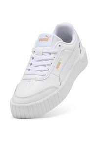 Białe sneakersy Puma z górą z gładkiej skóry, gumową podeszwą i wyściełanym językiem. Zawierają złote akcenty logo oraz jasnoniebieskie detale.