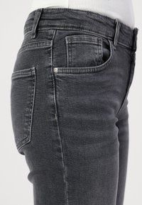 ONLY ONLLOPEZ  - Džínsy s rovným strihom - grey denim