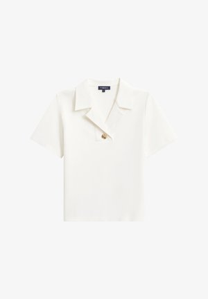 Witte blouse met korte mouwen, een brede kraag en een enkele decoratieve gouden knoop bij de halslijn, maat small.