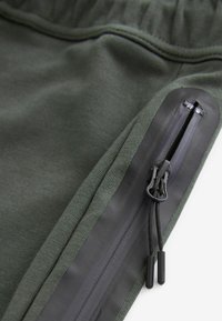 Next REGULAR FIT - Dresside alumine osa - khaki green