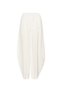 Weiße, leichte, locker sitzende Hosen mit elastischem Bund und Kordelzug. Crepe-Textur mit einer taillierten Silhouette im Harem-Stil.