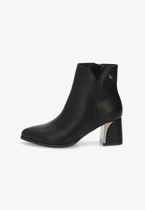 Stivali alla caviglia in pelle nera con punta appuntita e tacco blocco argento di media altezza. Presentano una zip laterale per un facile indossamento.