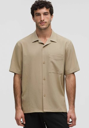 Camicia - sheer oak