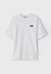 FISHING BEAR - T-shirts med print - bright white