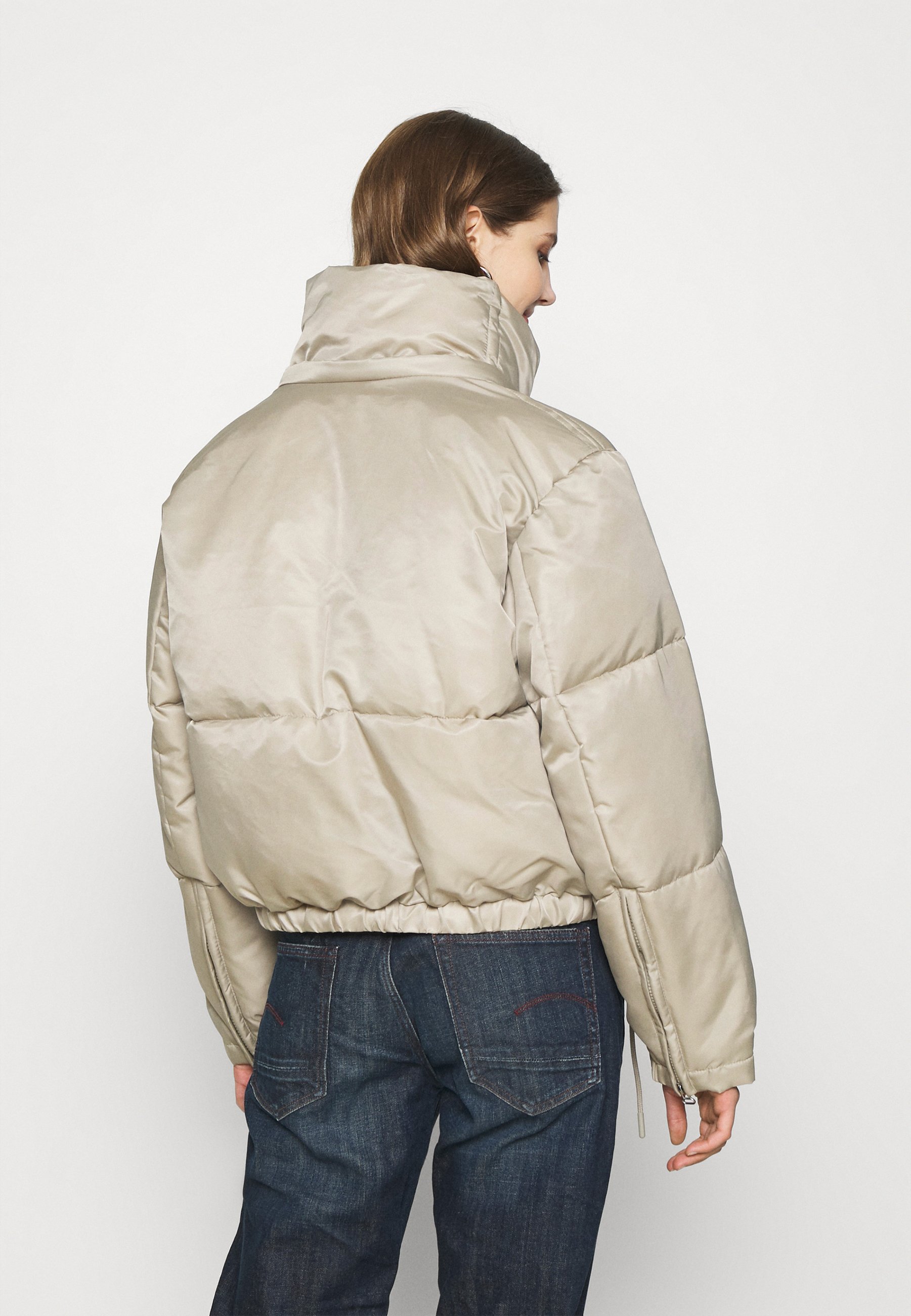 pcsazel short puffer jacket