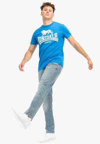 Lonsdale NORMALE PASSFORM LOGO - T-Shirt print - royal blue white