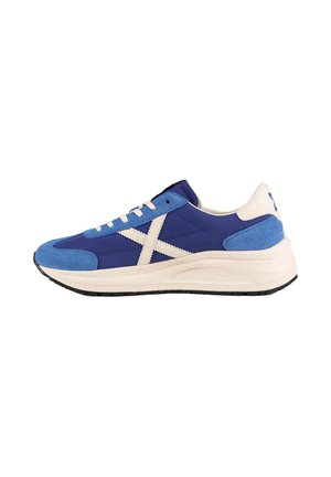 MUNICH, MUNICH AGORA 04 SNEAKERS DE ESTÉTICA URBANA Y TÉCNICA AZULES Y BLANCAS - Zapatillas - azul
