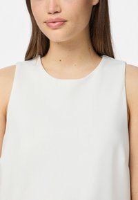 Pieces PCJOSELLA O NECK SHORT DRESS - Vapaa-ajan mekko - bright white