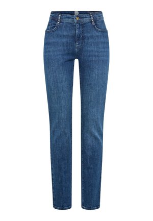 Jeans in denim blu con vestibilità slim, vita alta, tasche frontali e lievi accenti metallici sulla cintura. Texture liscia, design classico.